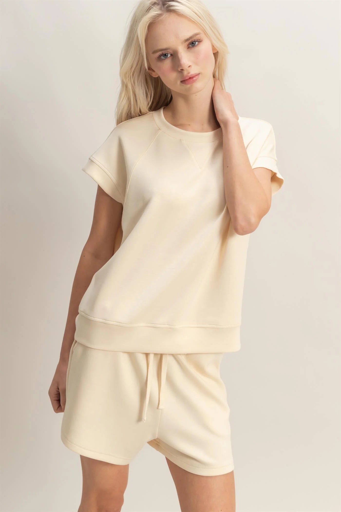 Simple Comfort Cream Shorts Set