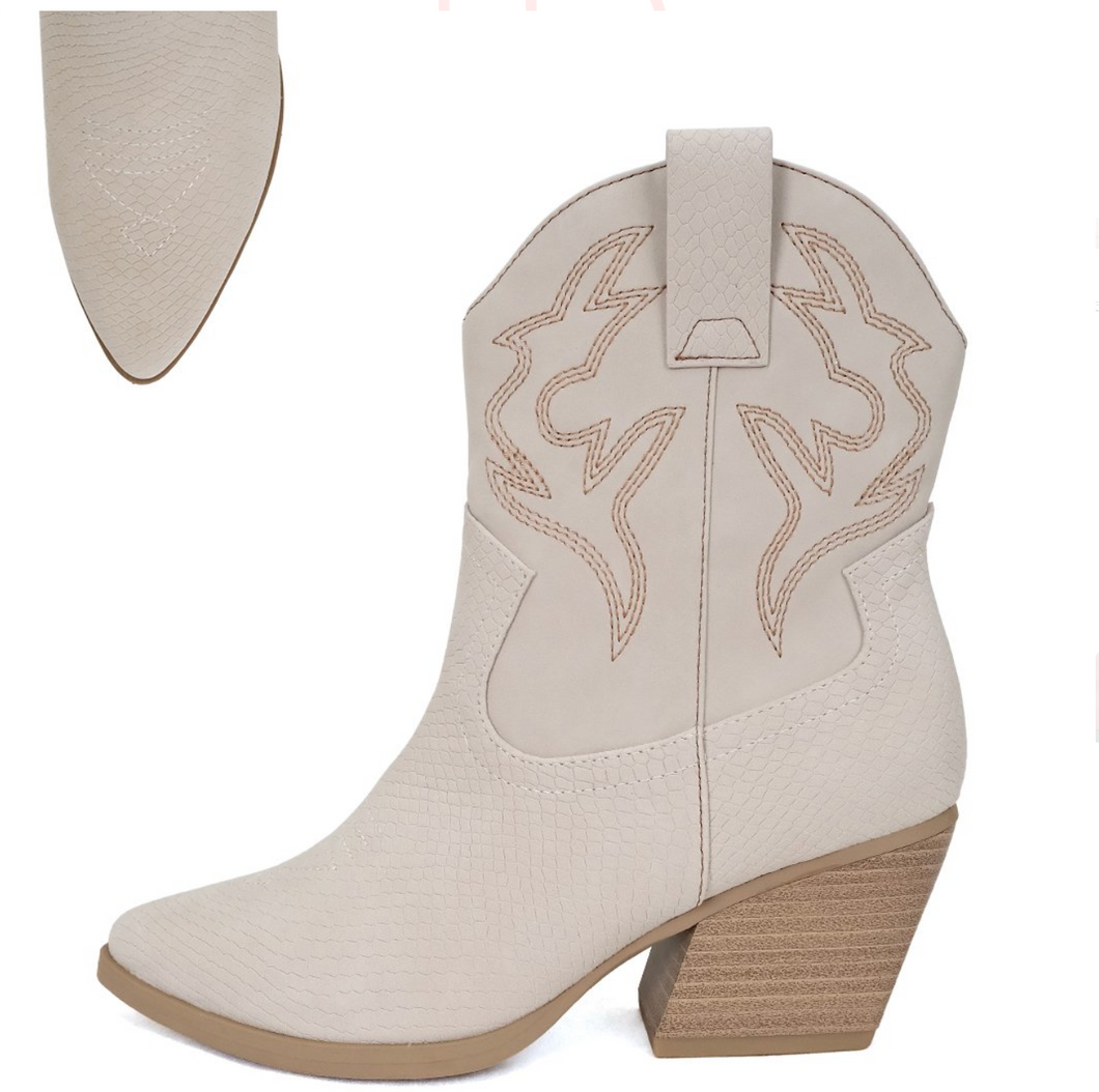 Nude Western Boots
