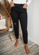 Black High Rise Ankle Jogger